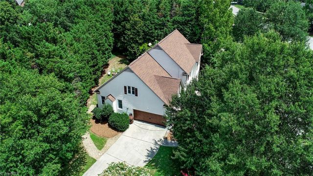 4731 Jamesford Drive, Jamestown, NC 27282