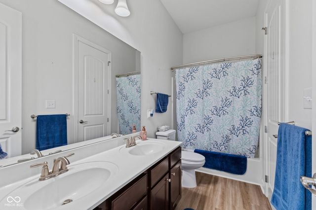 18028 Rolling Rock Drive, Noblesville, IN 46062