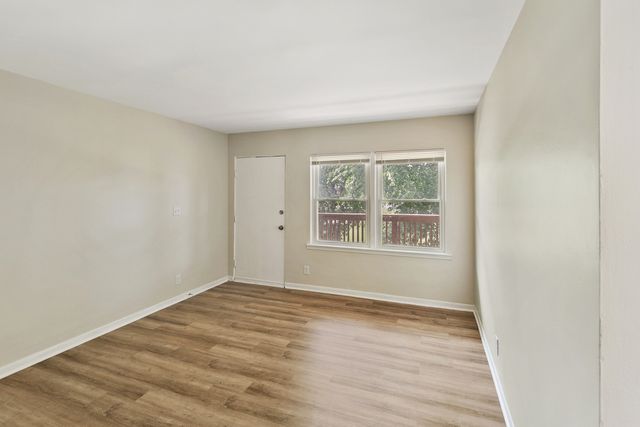 991 Tollview Avenue 10, Aurora, IL 60505