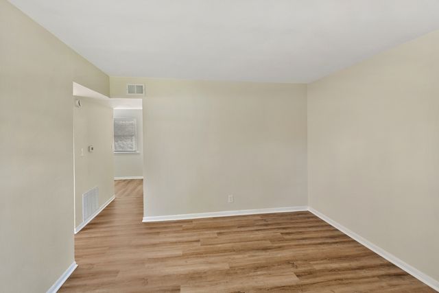 991 Tollview Avenue 10, Aurora, IL 60505