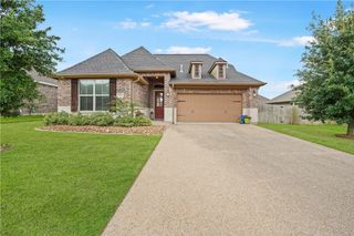 2711 Talsworth Drive, College Station, TX 77845