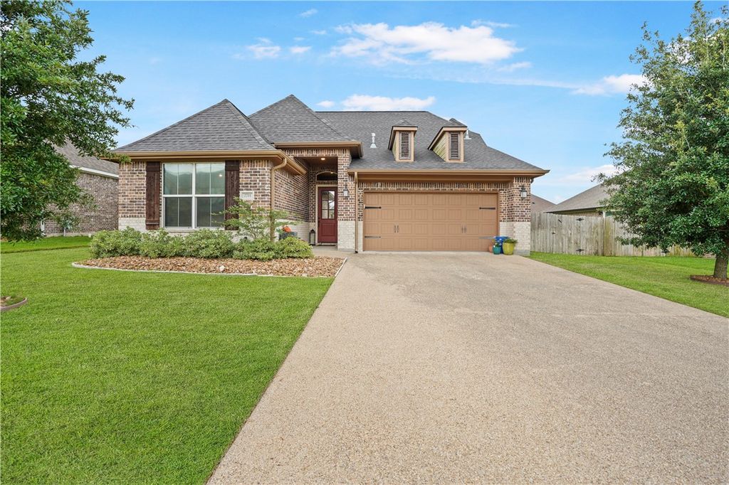 2711 Talsworth Drive, College Station, TX 77845