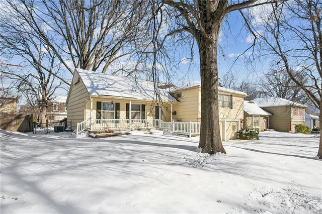 10928 W 91ST Street, Overland Park, KS 66214