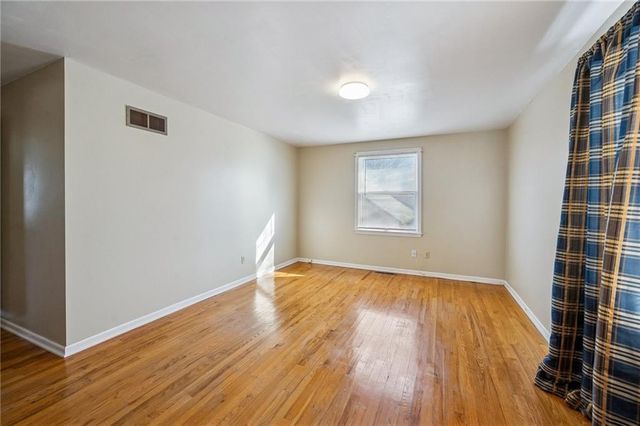 10928 W 91ST Street, Overland Park, KS 66214