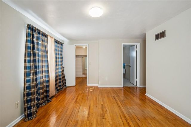 10928 W 91ST Street, Overland Park, KS 66214