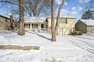 10928 W 91ST Street, Overland Park, KS 66214