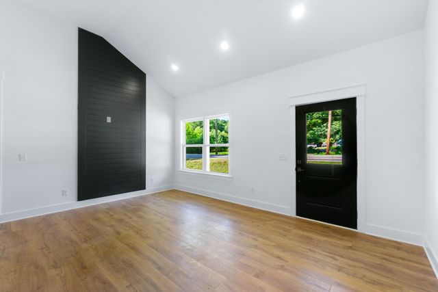1105 N Chattanooga Street, Lafayette, GA 30728