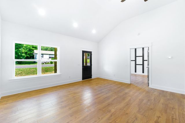 1105 N Chattanooga Street, Lafayette, GA 30728