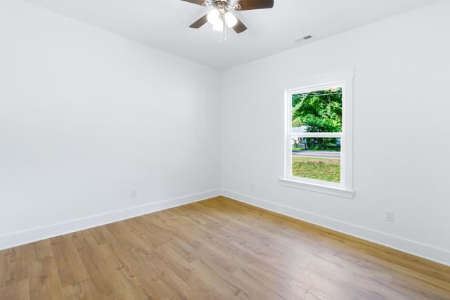 1105 N Chattanooga Street, Lafayette, GA 30728