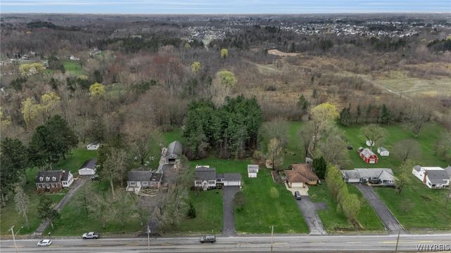 3494 Bowen Road, Lancaster, NY 14086