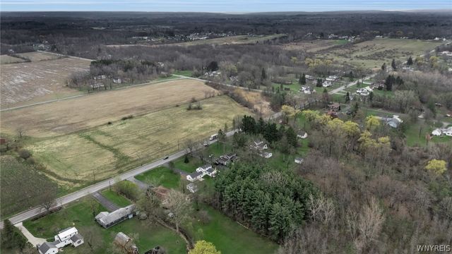 3494 Bowen Road, Lancaster, NY 14086