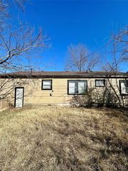 3174 N Iroquois Avenue, Tulsa, OK 74106