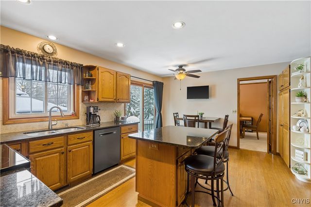 9408 Hawkeye Drive, Cicero, NY 13029