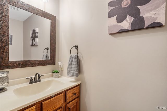 9408 Hawkeye Drive, Cicero, NY 13029