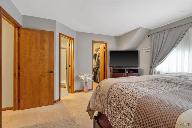 9408 Hawkeye Drive, Cicero, NY 13029