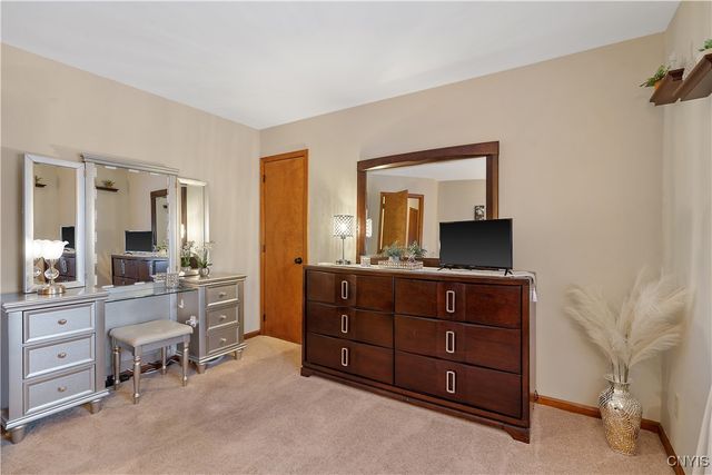 9408 Hawkeye Drive, Cicero, NY 13029