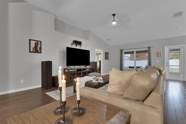 1033 TWISTED BRANCH LANE, St Cloud, FL 34771