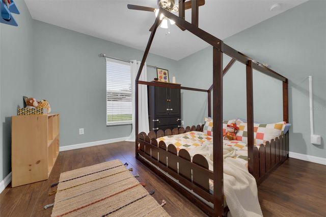 1033 TWISTED BRANCH LANE, St Cloud, FL 34771