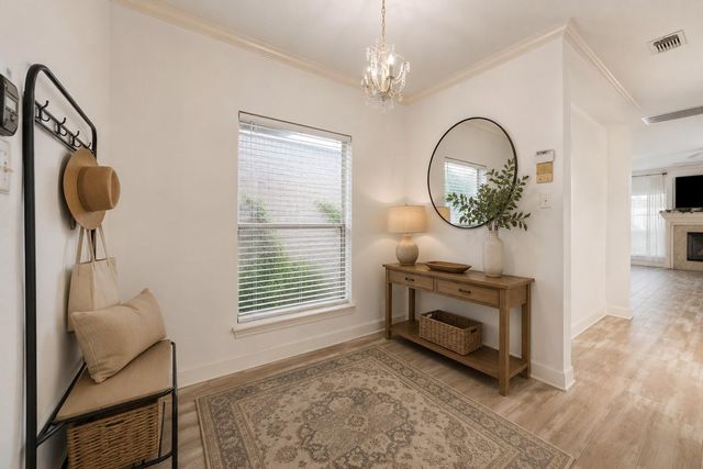880 Tully Road 13, Houston, TX 77079