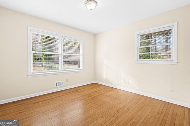 816 Valley Creek Drive, Stone Mountain, GA 30083