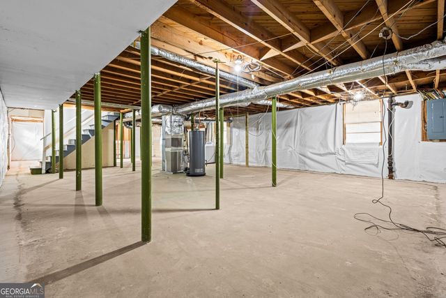 816 Valley Creek Drive, Stone Mountain, GA 30083