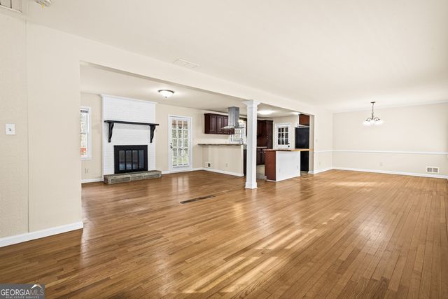 816 Valley Creek Drive, Stone Mountain, GA 30083