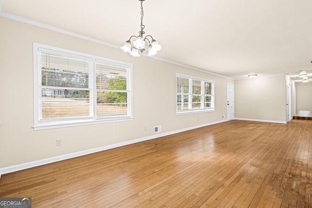 816 Valley Creek Drive, Stone Mountain, GA 30083