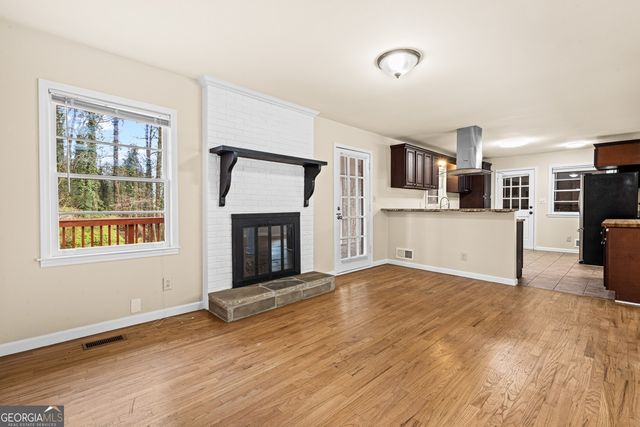 816 Valley Creek Drive, Stone Mountain, GA 30083