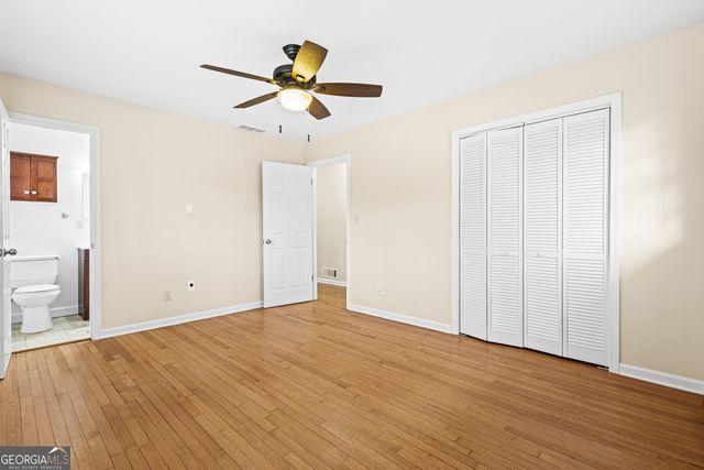 816 Valley Creek Drive, Stone Mountain, GA 30083