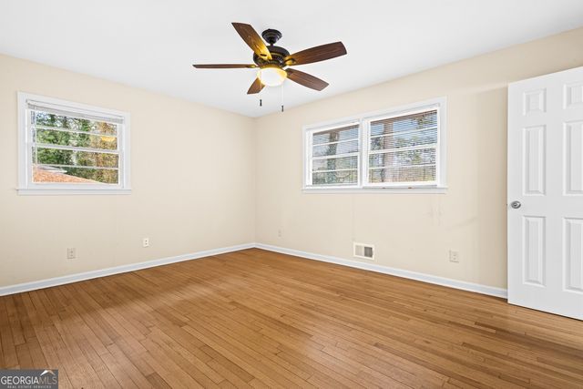 816 Valley Creek Drive, Stone Mountain, GA 30083