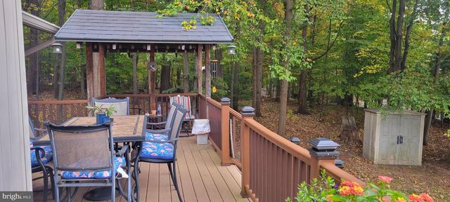 1505 COUNTY LINE RD, York Springs, PA 17372