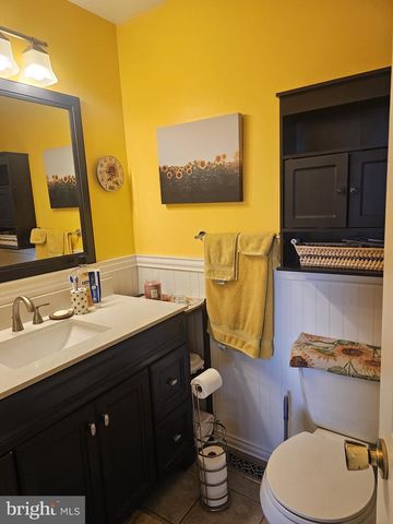 1505 COUNTY LINE RD, York Springs, PA 17372