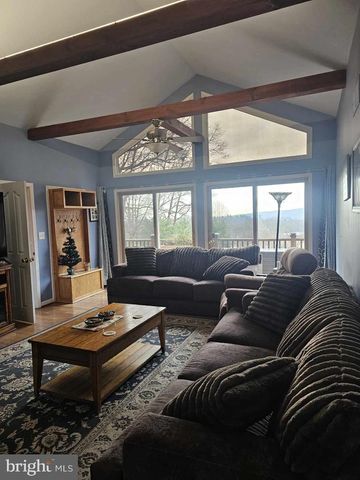 1505 COUNTY LINE RD, York Springs, PA 17372