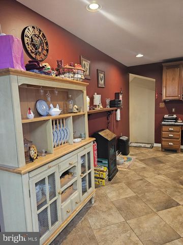 1505 COUNTY LINE RD, York Springs, PA 17372