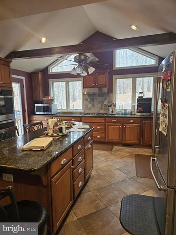 1505 COUNTY LINE RD, York Springs, PA 17372