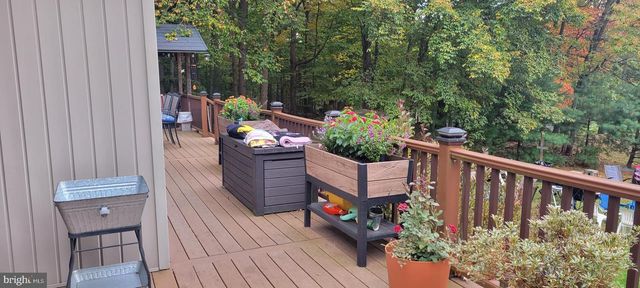 1505 COUNTY LINE RD, York Springs, PA 17372