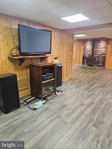 1505 COUNTY LINE RD, York Springs, PA 17372