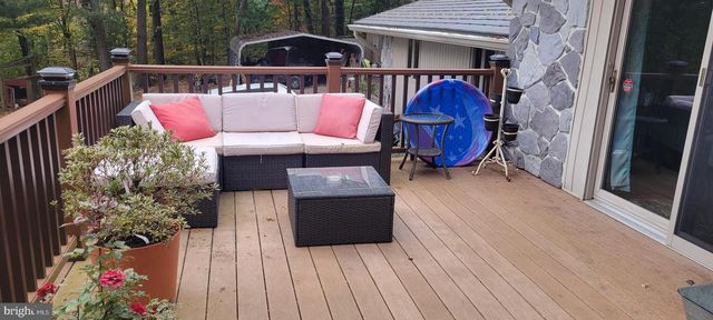 1505 COUNTY LINE RD, York Springs, PA 17372