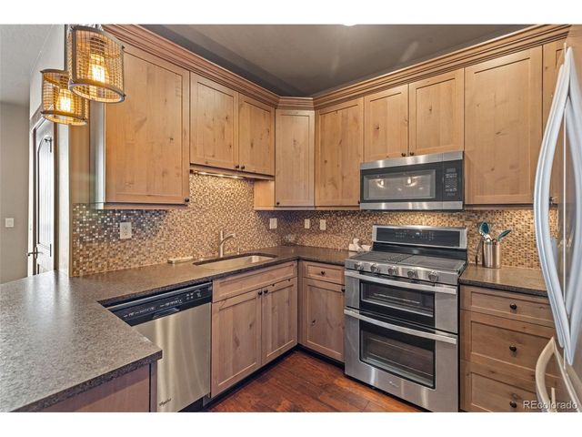 421 Rainbow Dr 23, Silverthorne, CO 80498