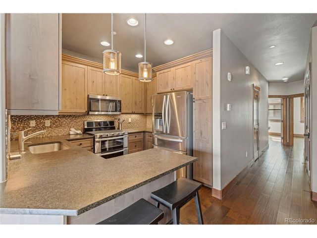 421 Rainbow Dr 23, Silverthorne, CO 80498