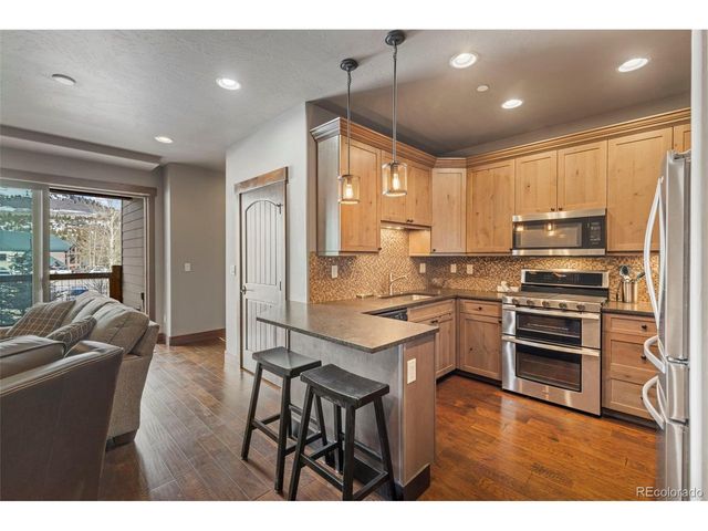 421 Rainbow Dr 23, Silverthorne, CO 80498