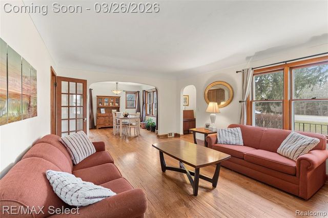 3360 N Elms Road, Flushing, MI 48433