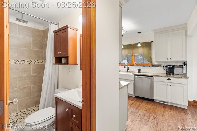 3360 N Elms Road, Flushing, MI 48433