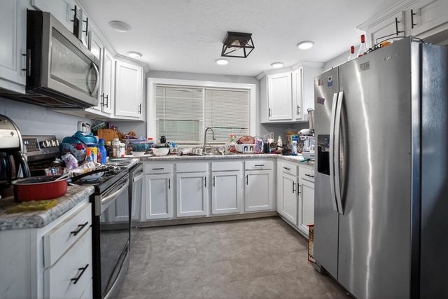 323 W High Street, Mt Sterling, KY 40353