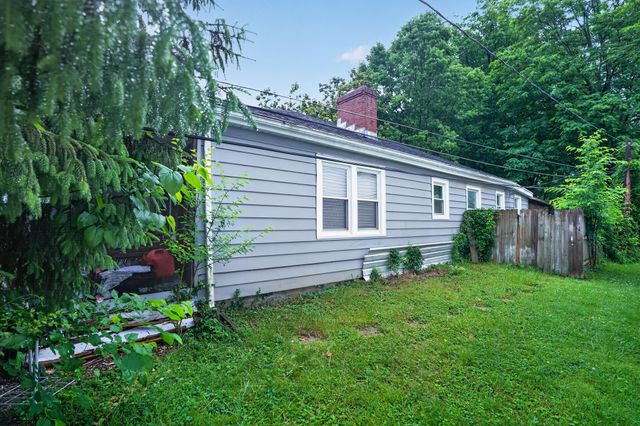 323 W High Street, Mt Sterling, KY 40353