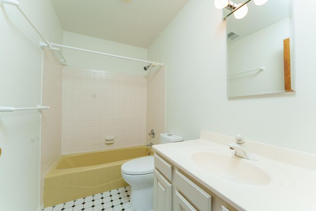 3101 S Hilltop Drive, Ann Arbor, MI 48103