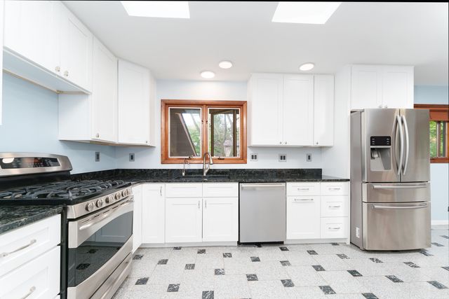 3101 S Hilltop Drive, Ann Arbor, MI 48103