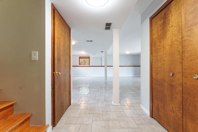 3101 S Hilltop Drive, Ann Arbor, MI 48103