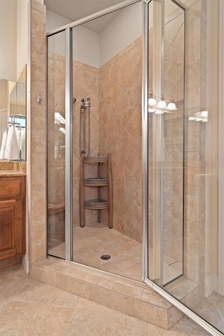 17109 Northlake Hills DR, Jonestown, TX 78645