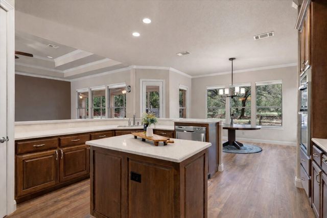 17109 Northlake Hills DR, Jonestown, TX 78645